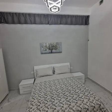 לינה וארוחת בוקר Marilissa 3*